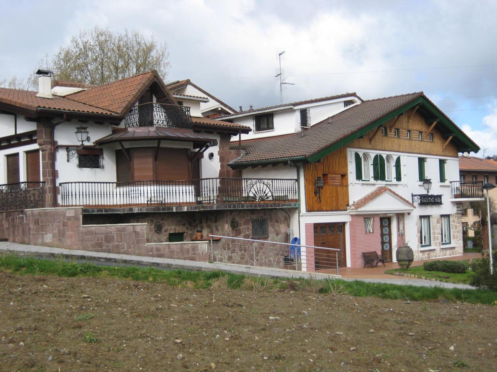 Gurutzeberri Hotel Oiartzun Exterior photo